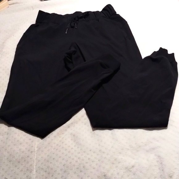 lululemon athletica Pants - Lululemon black cuffed joggers